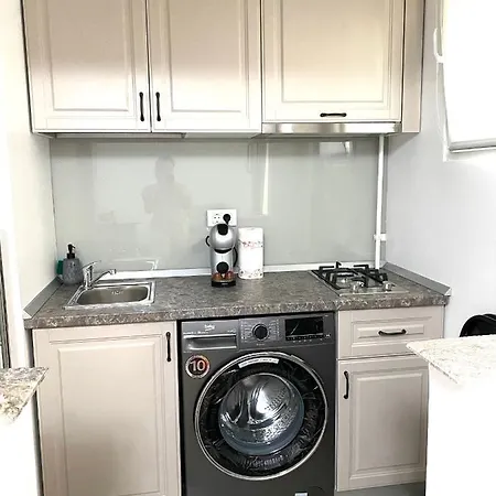 Apartment Titan *